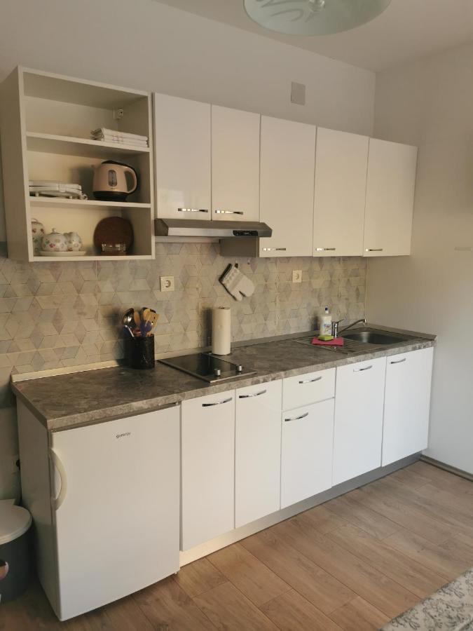 Apartmani Kronjac Milna  Eksteriør bilde