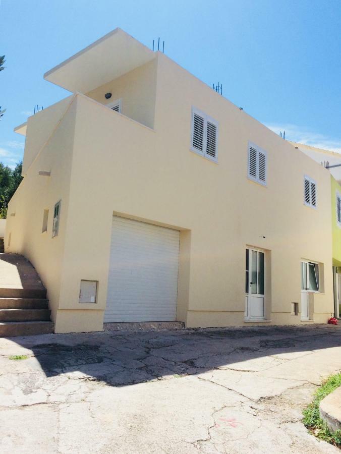 Apartmani Kronjac Milna  Eksteriør bilde